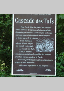 Panneau explicatif Cascade des Tufs des Planches-orès-Arbois.  © M.CRIVELLARO